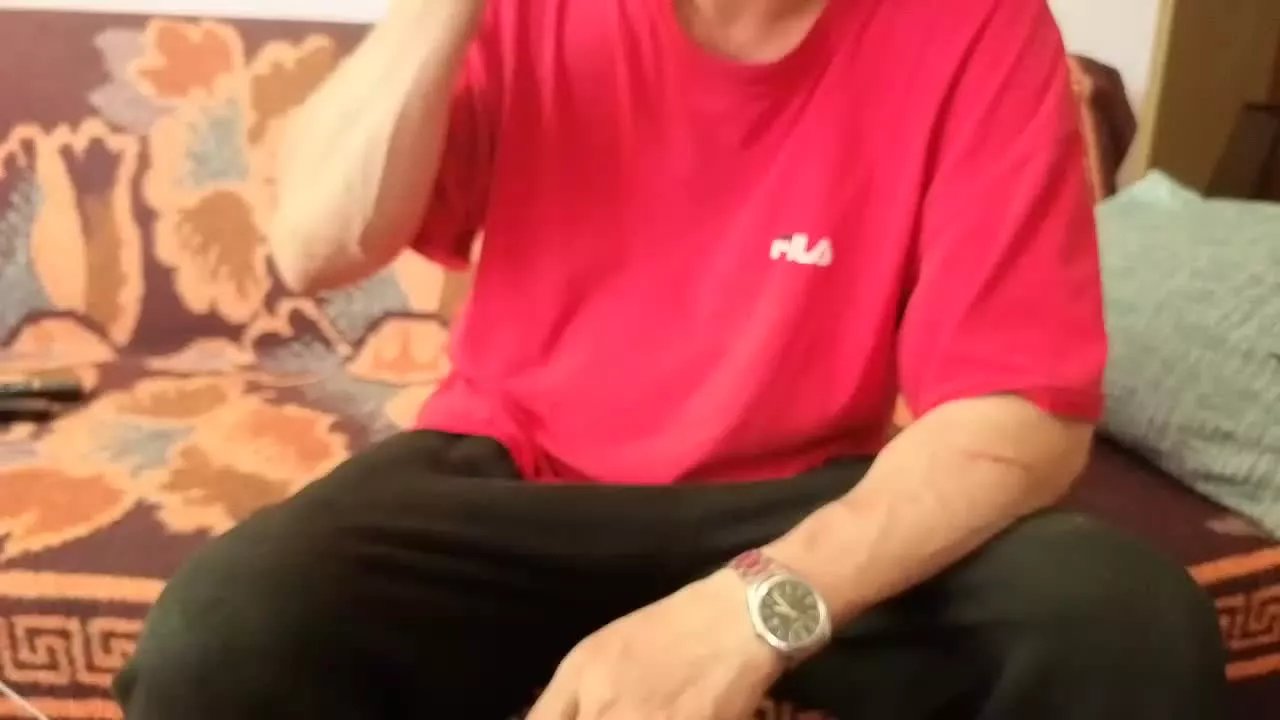 Offline cumloverboyxxx69 on Streamray