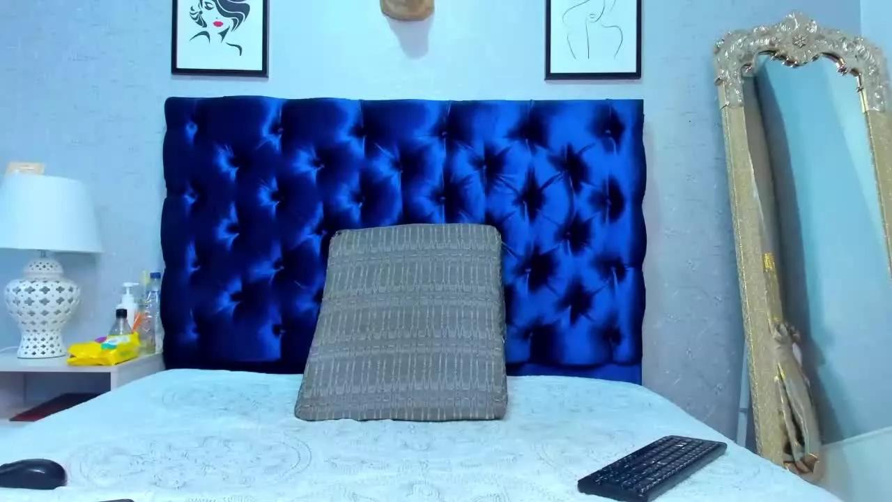 DalilaQueen on Streamray 