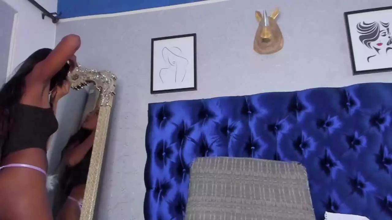 DalilaQueen on Streamray 