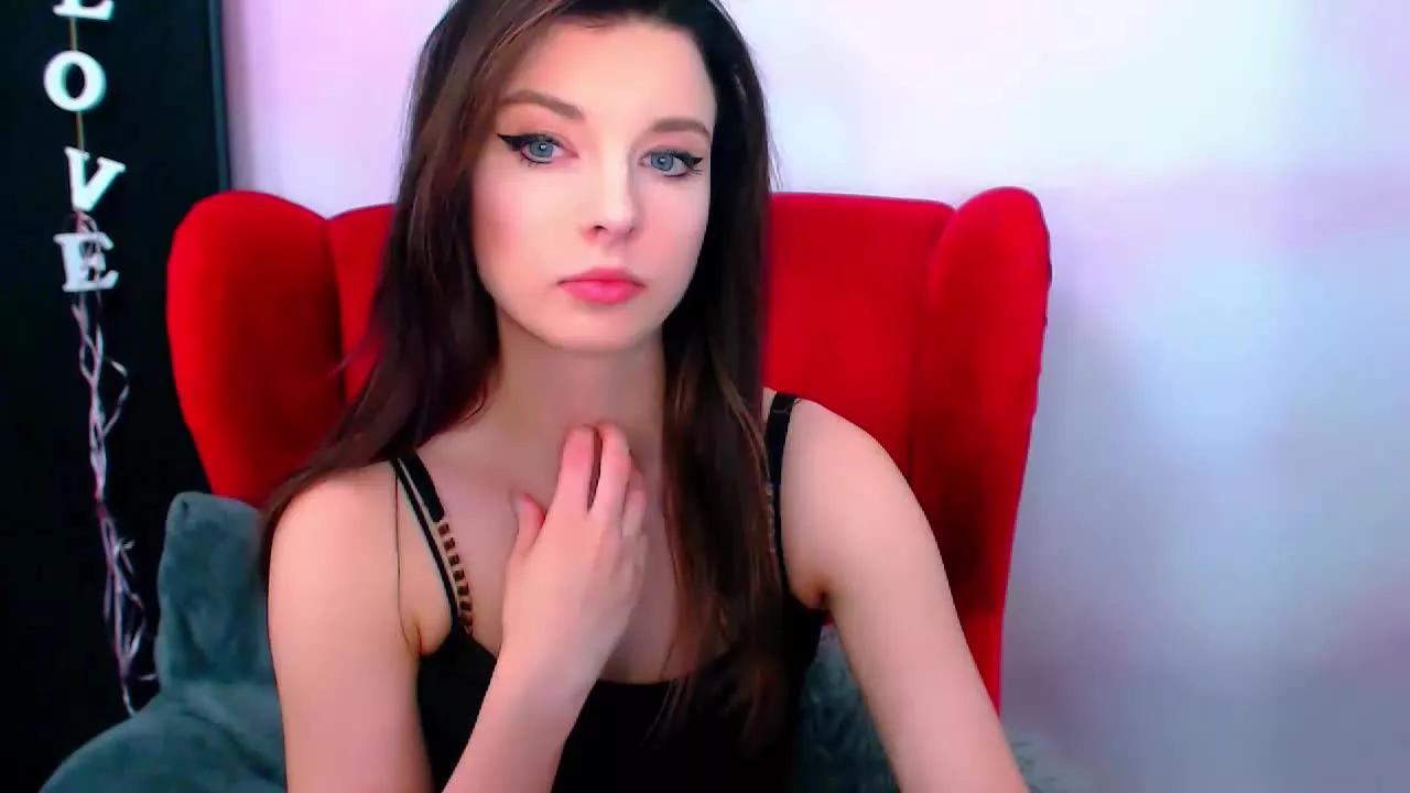 DominaLuna on Streamray 