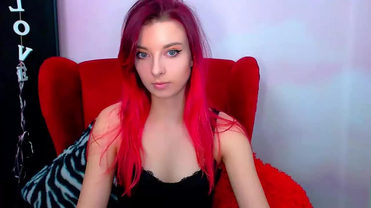 DominaLuna on Streamray 