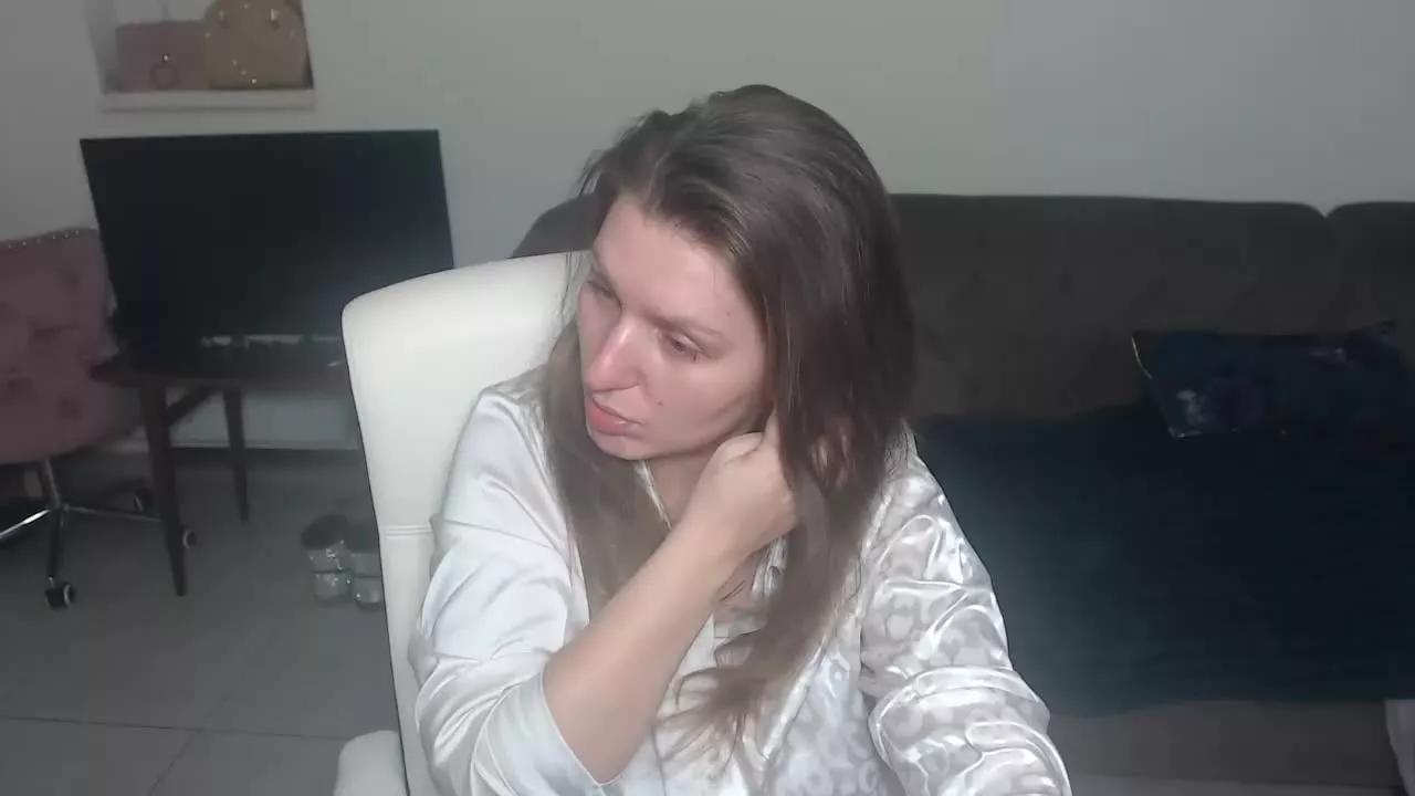 GlamyWife on Streamray 