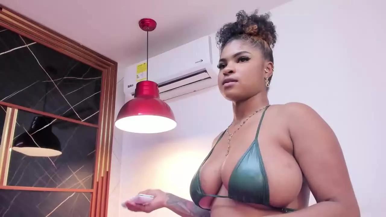 HannyThompso on Streamray 