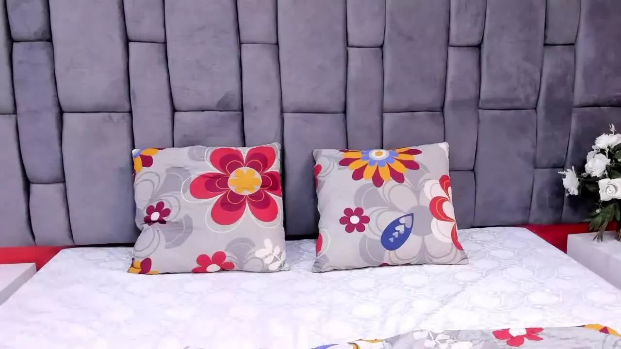 Offline KateHayes on Streamray