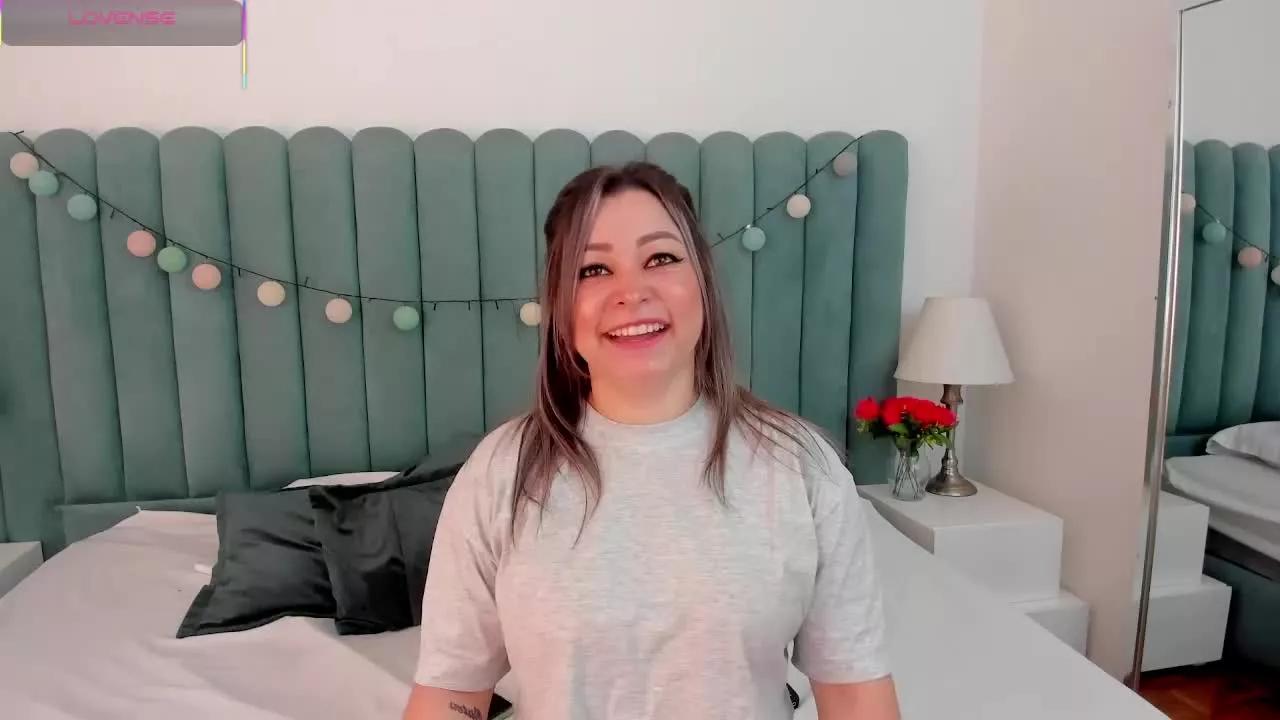Katy_Saenz on Streamray 