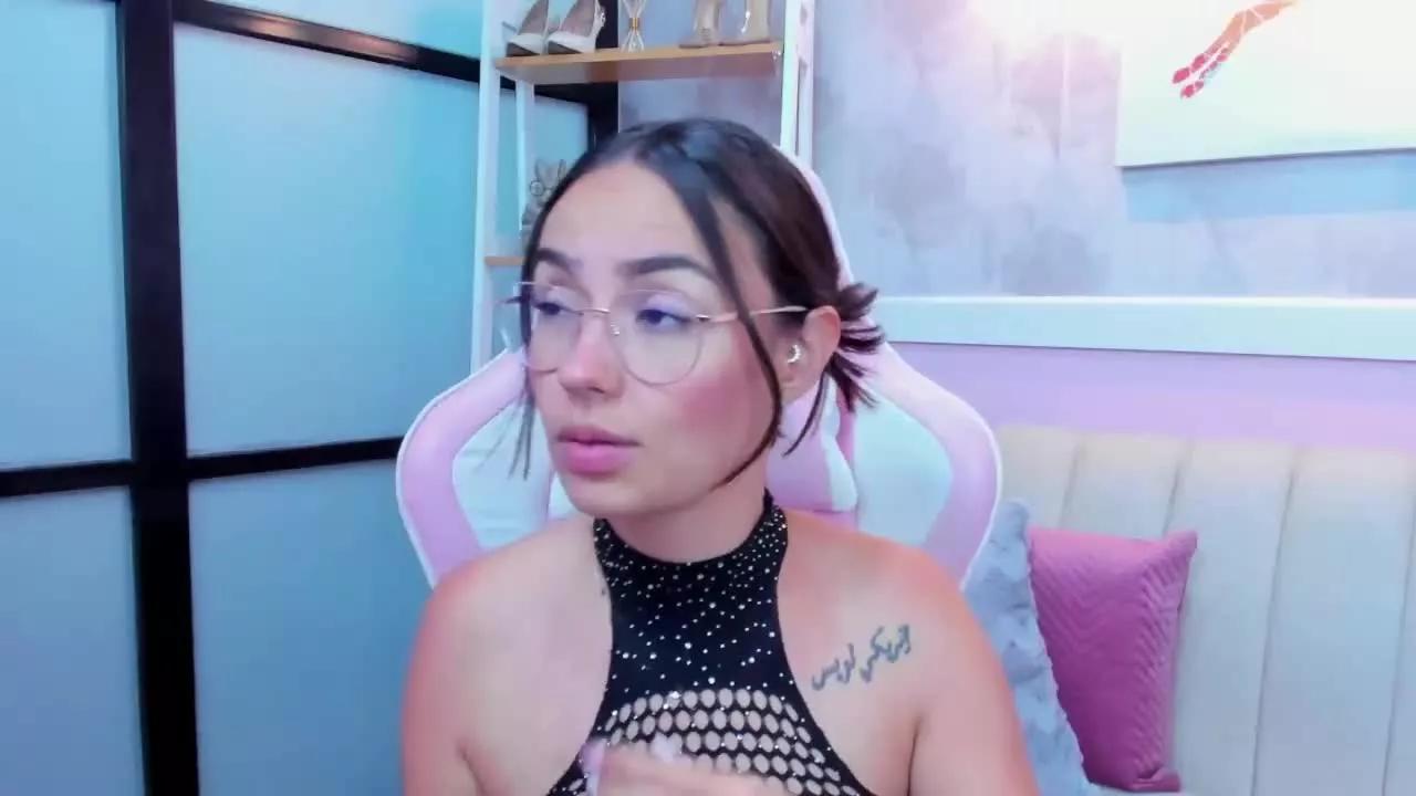 kiara_jones1 on Streamray 