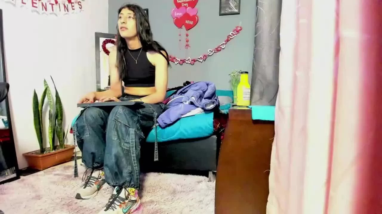 Offline Kitty_lovesTS on Streamray