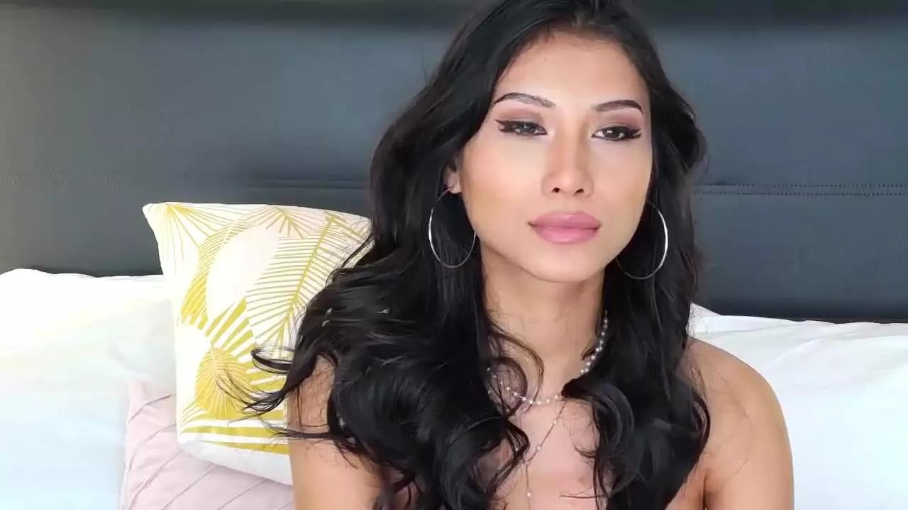 LittleAsia on Streamray 