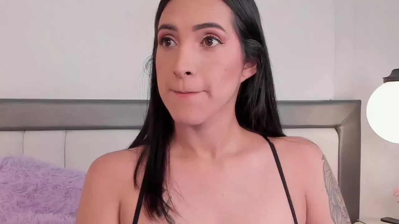 Offline Maddie_hart on Streamray