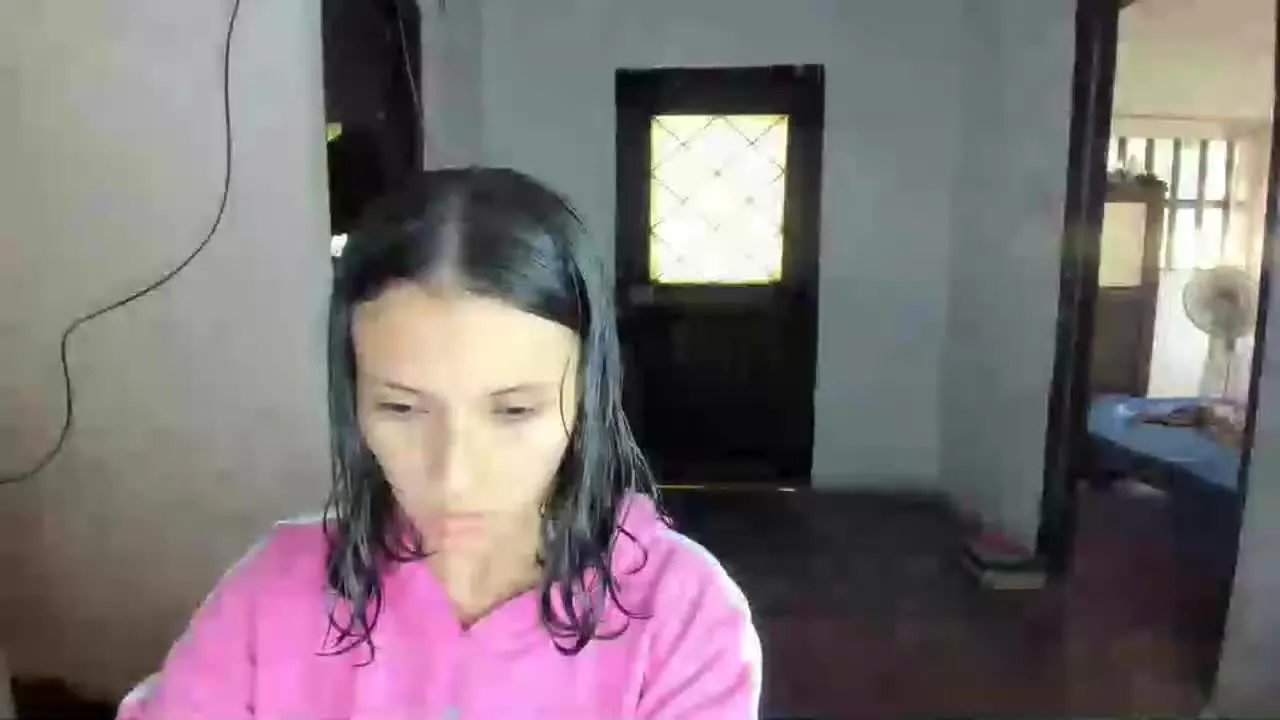 Offline MarianaRabit on Streamray