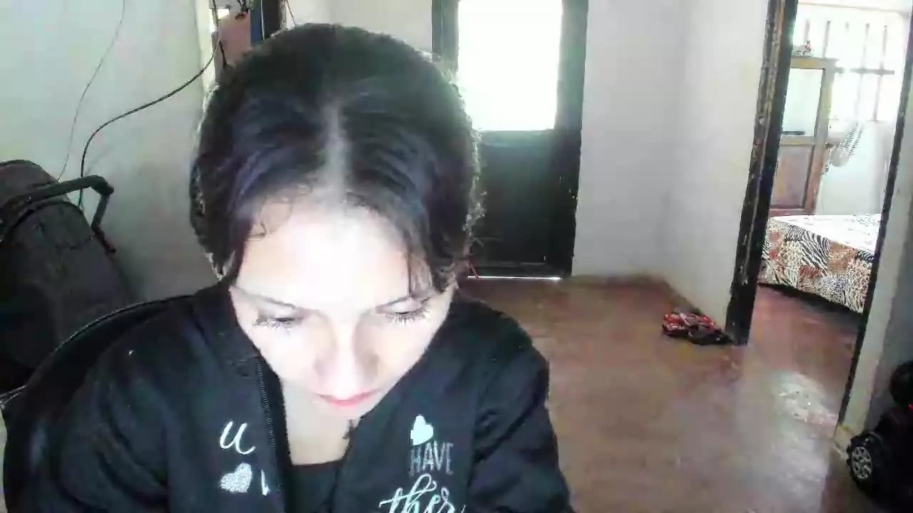 Offline MarianaRabit on Streamray