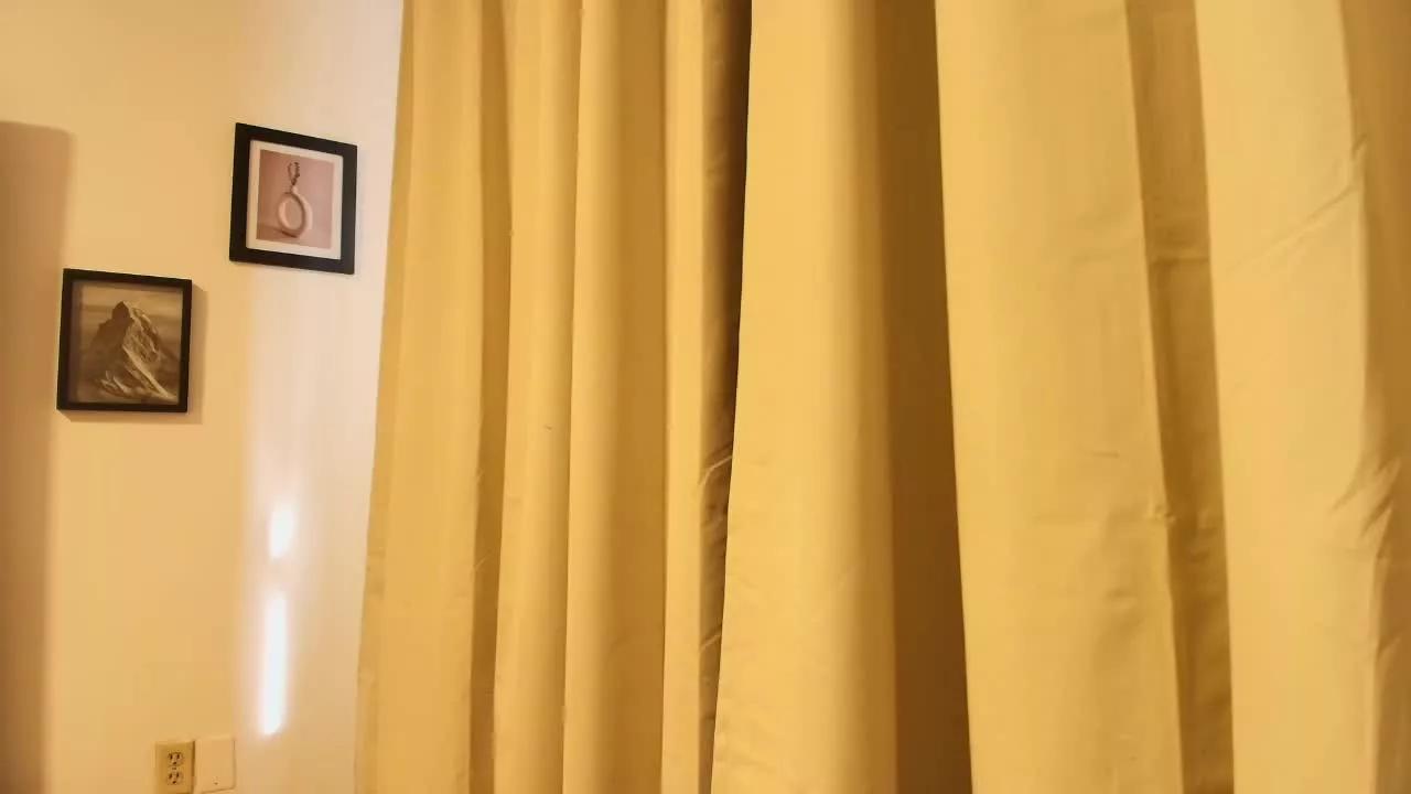 MeganRowland on Streamray 