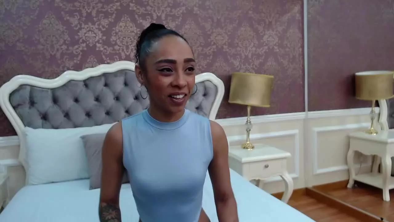MeganStorm on Streamray 