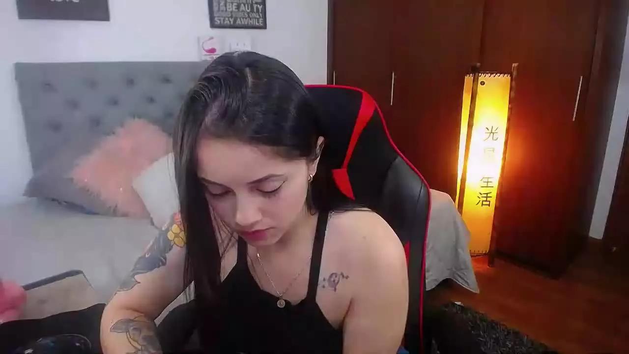 MeghanAss1 on Streamray 