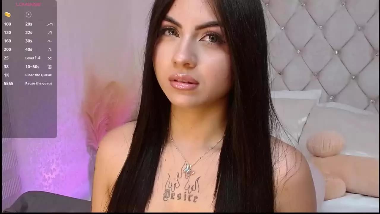 MiaNeilldd on Streamray 