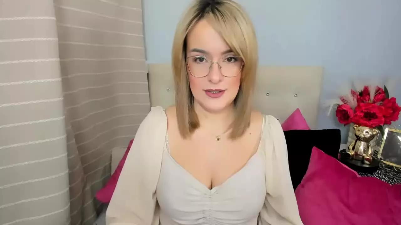 MollyFlowers on Streamray 