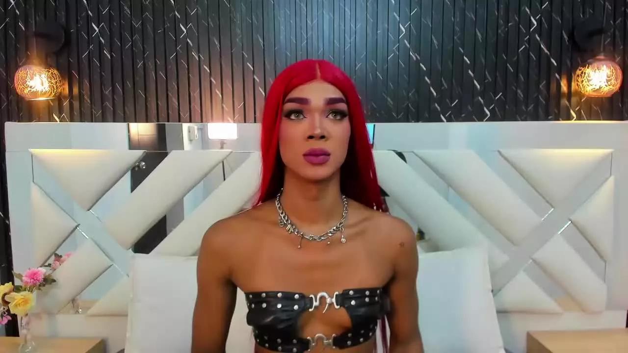 Naomi_Steward on Streamray 