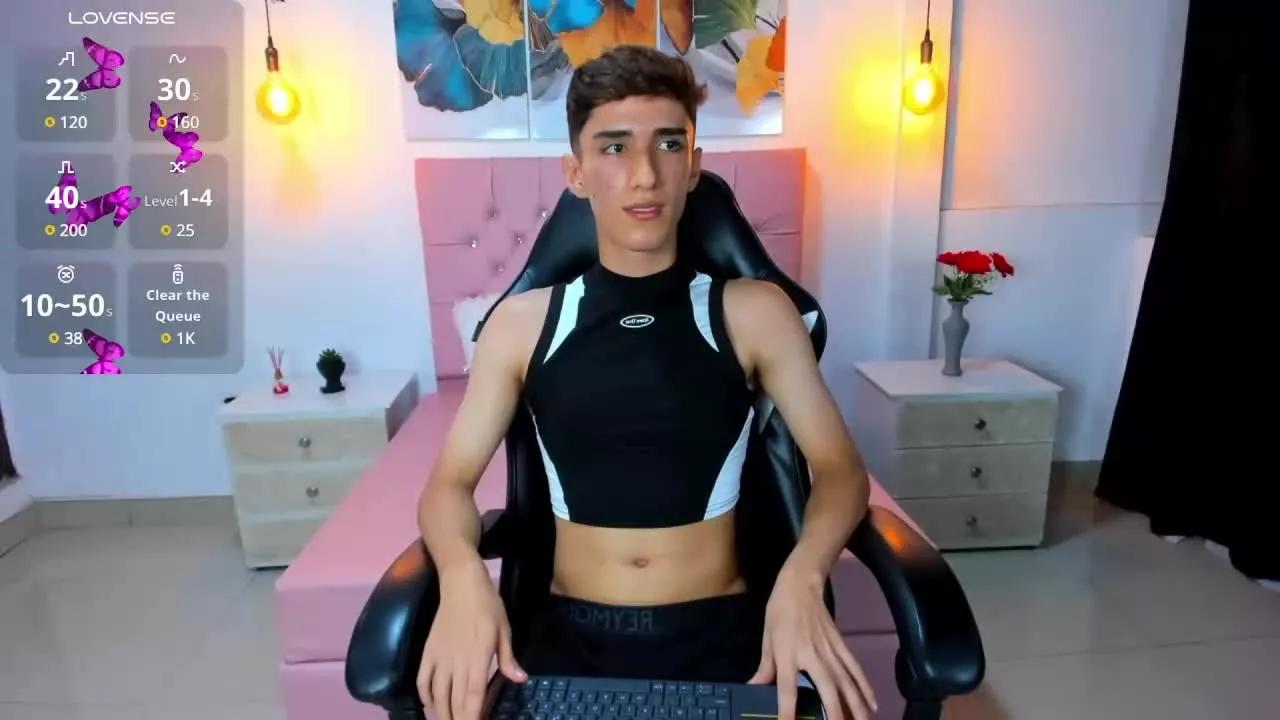 OstinRivera on Streamray 