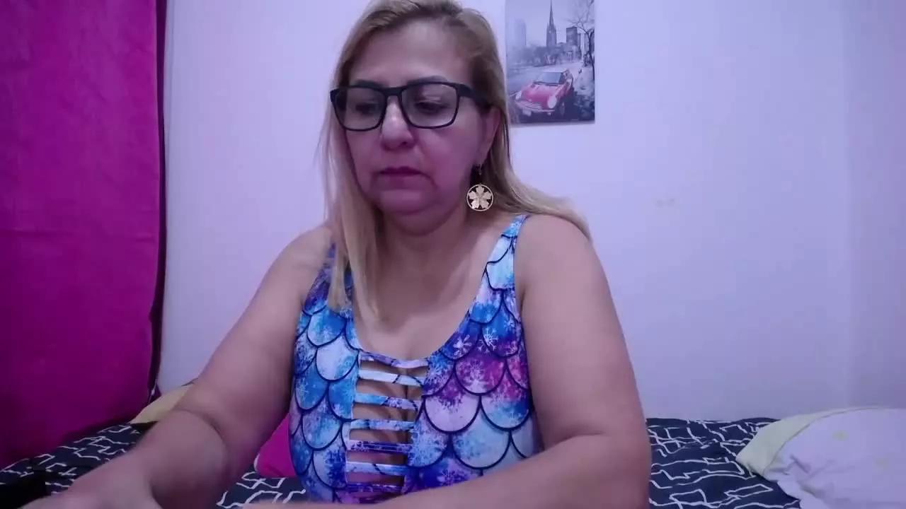 razzisweet on Streamray 