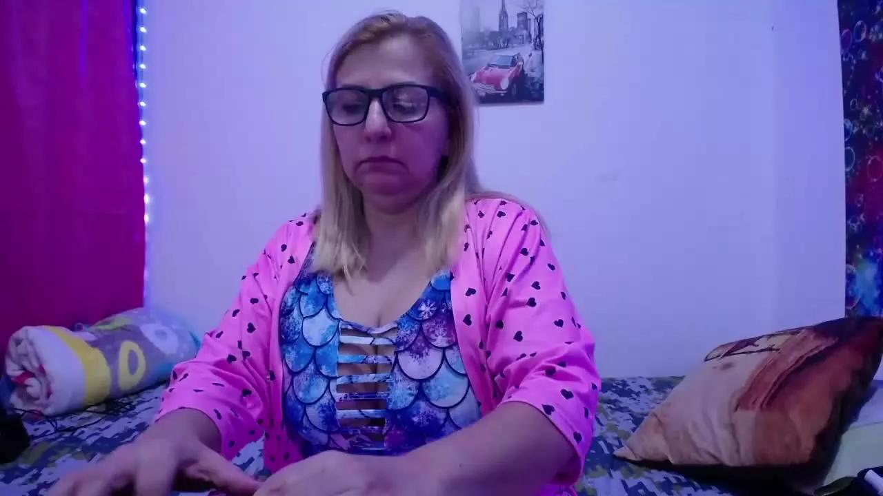 razzisweet on Streamray 