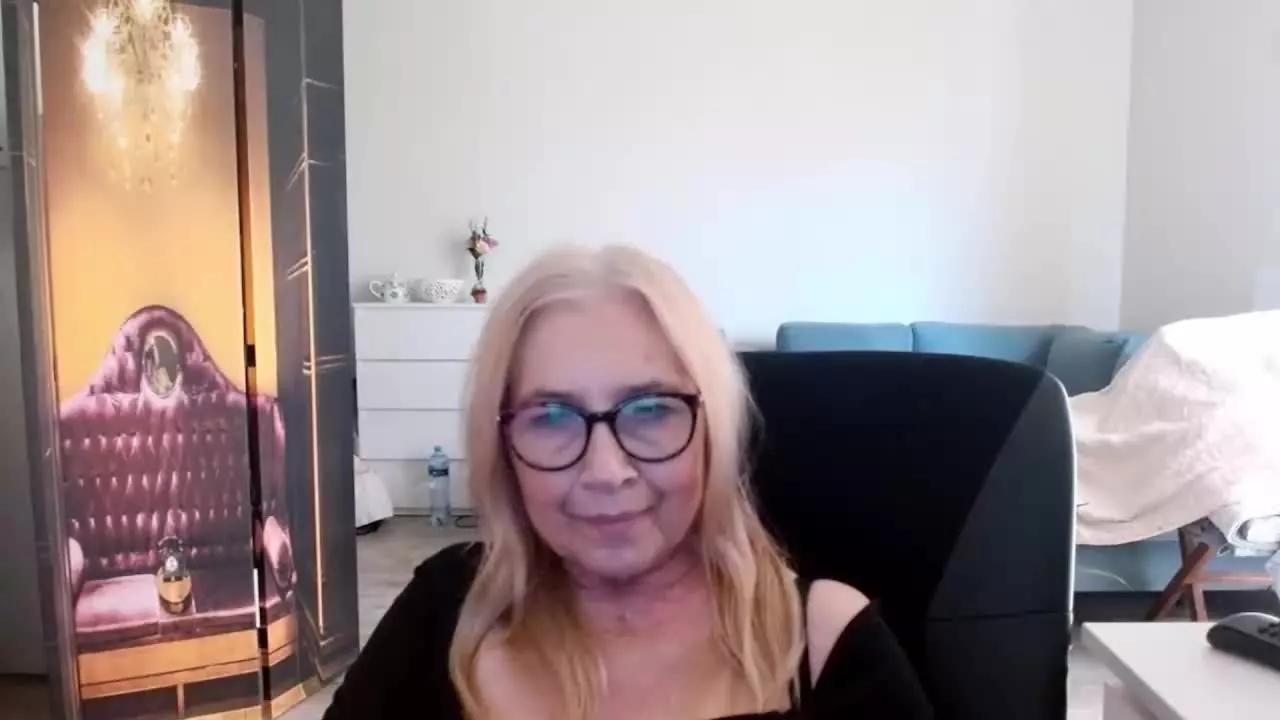 SofiaTease on Streamray 