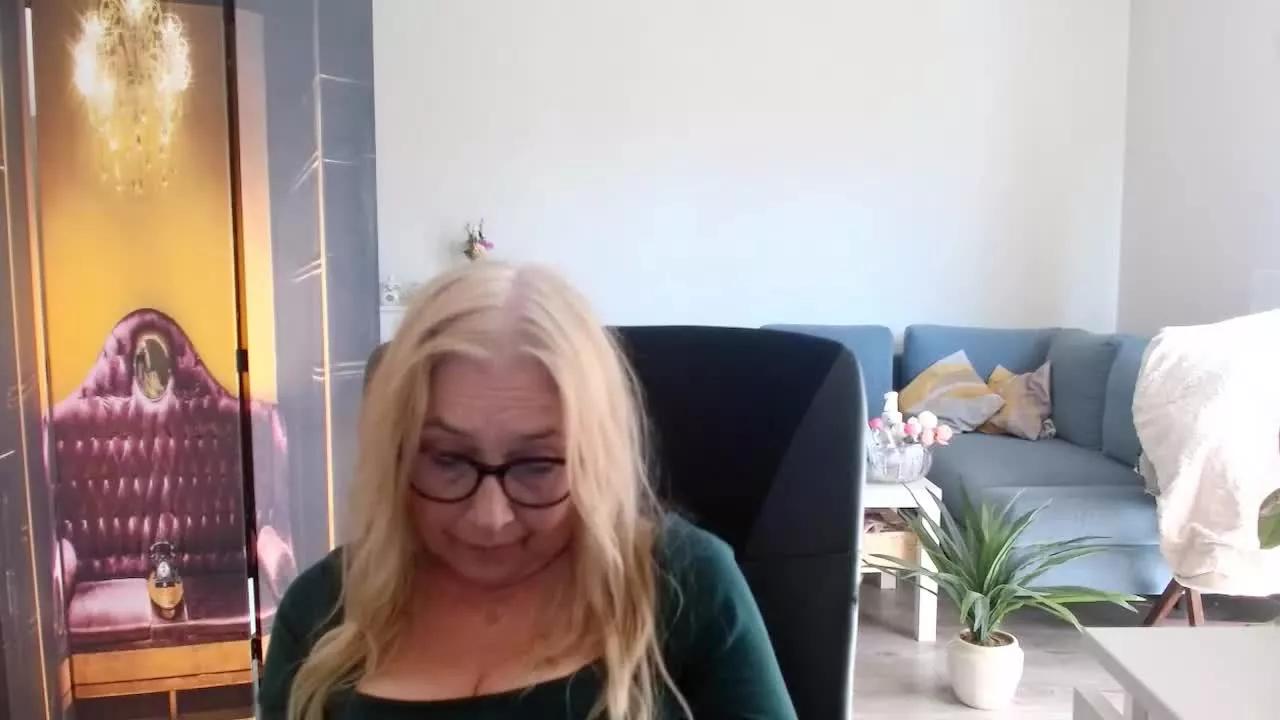 SofiaTease on Streamray 