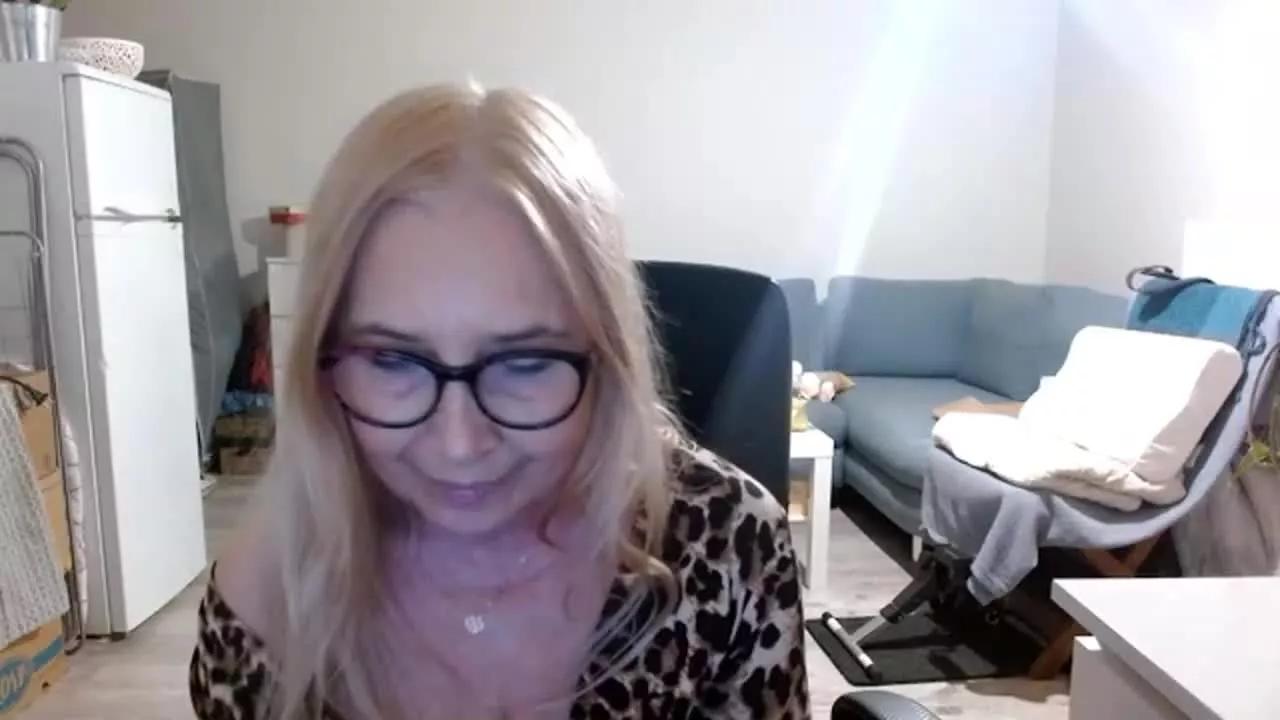 SofiaTease on Streamray 