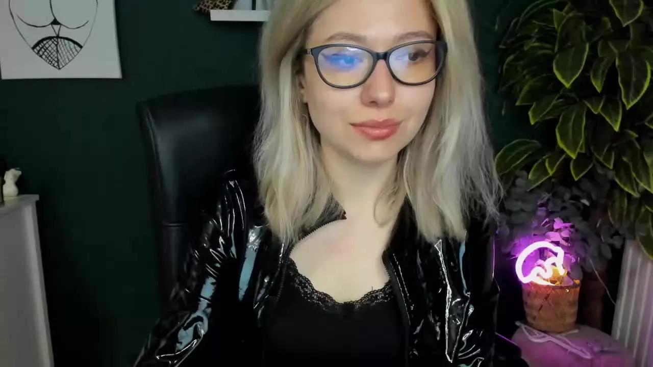 tasty_Heidi on Streamray 