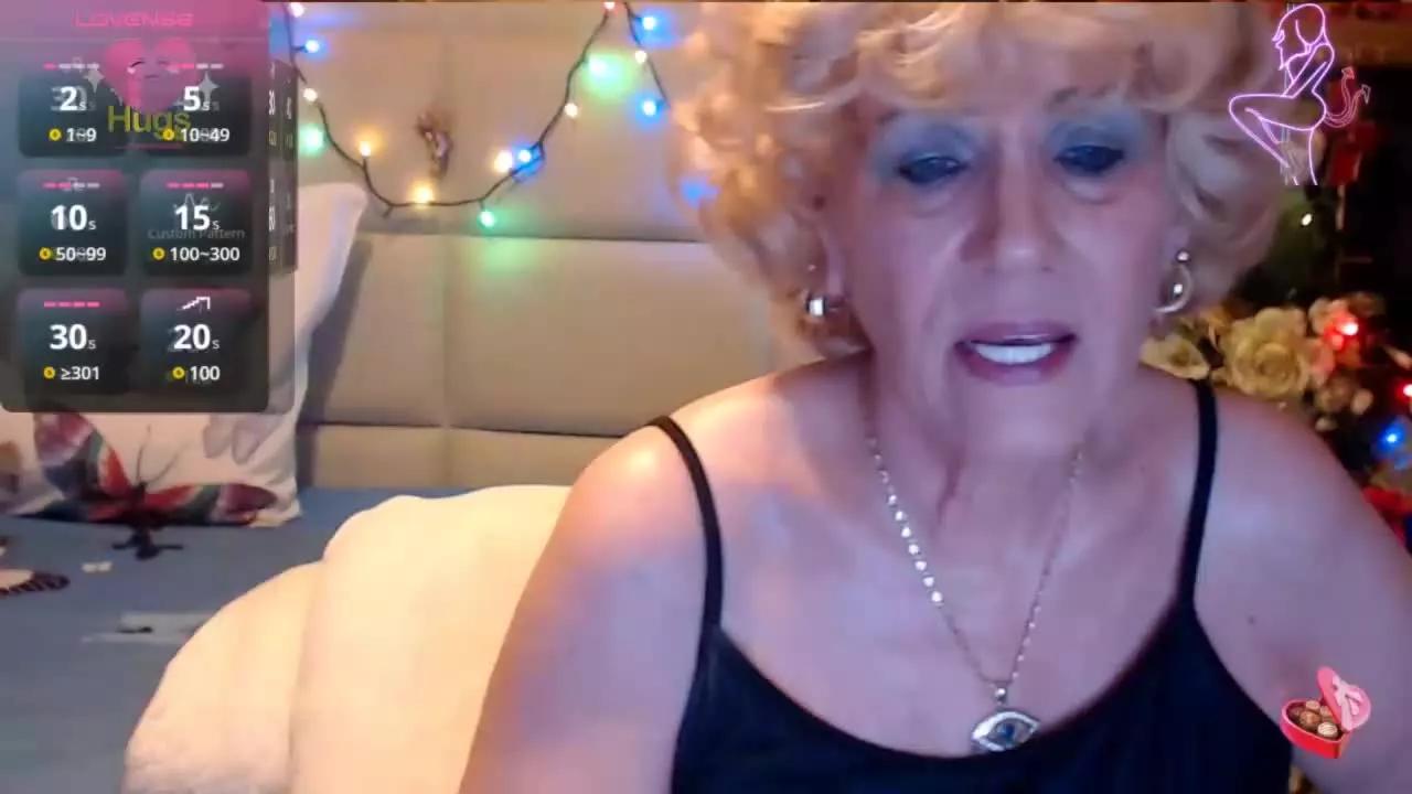 tendergranny on Streamray 