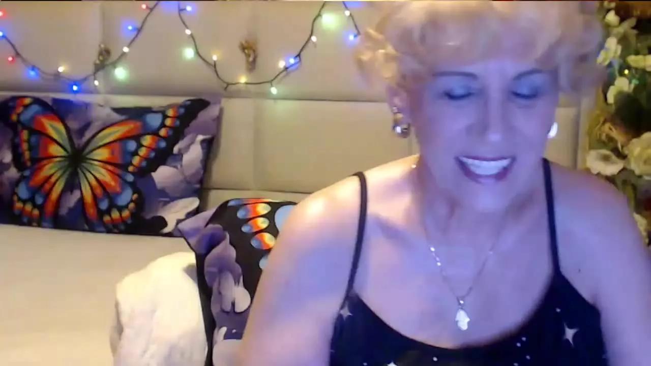 tendergranny on Streamray 