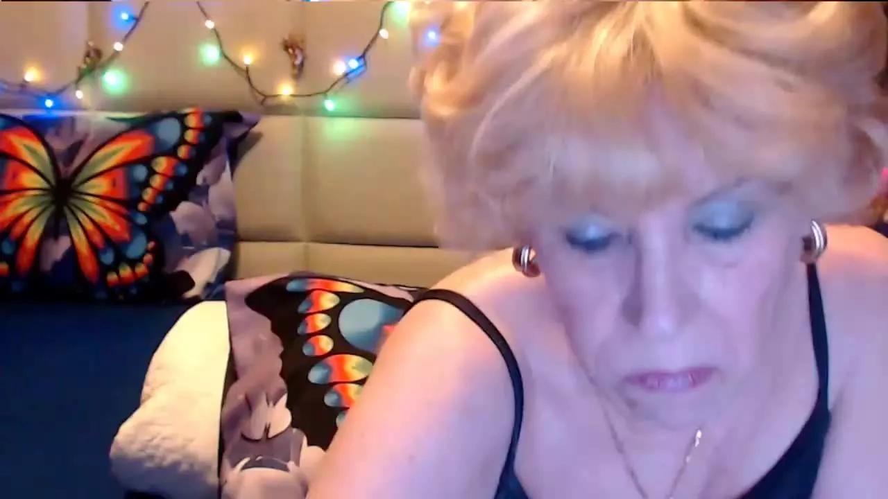 tendergranny on Streamray 