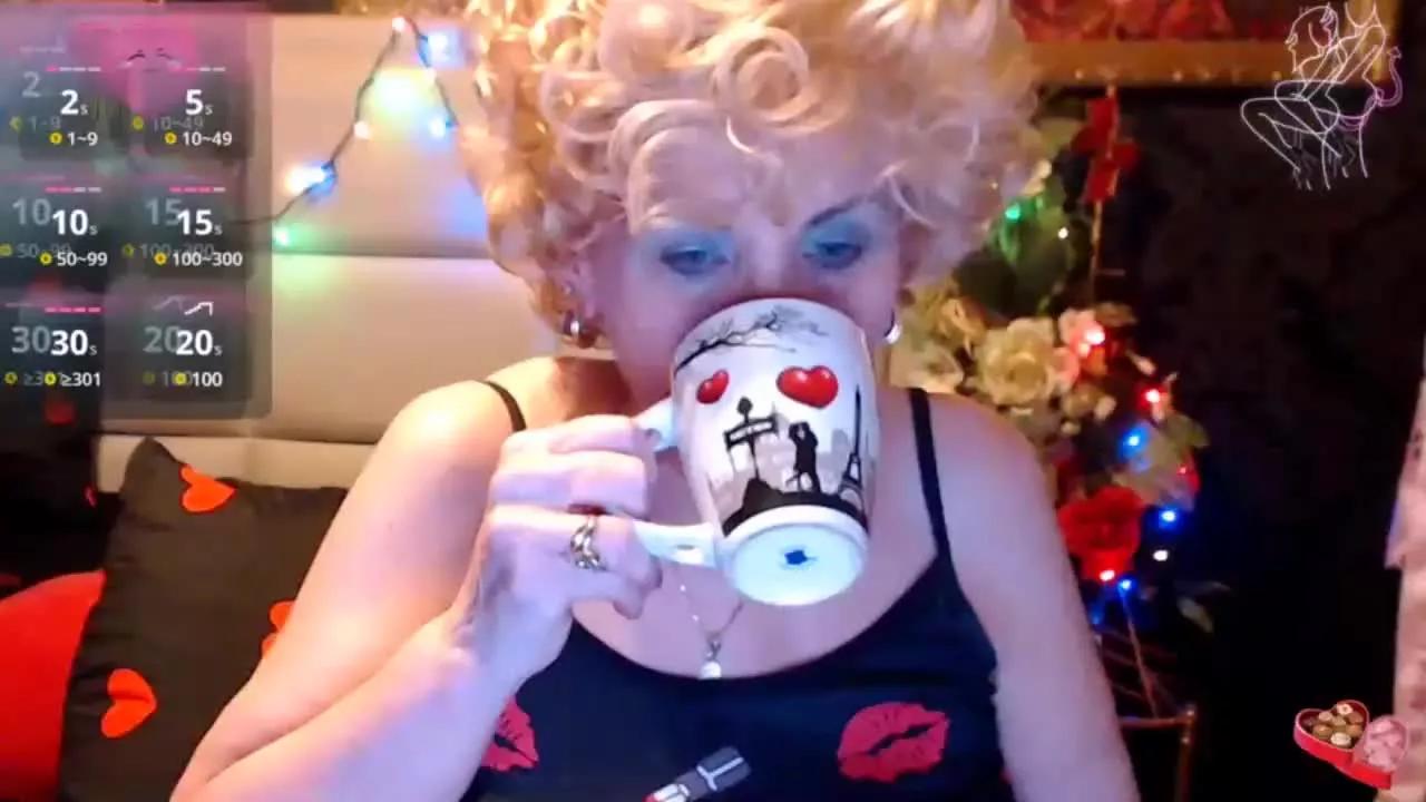 tendergranny on Streamray 