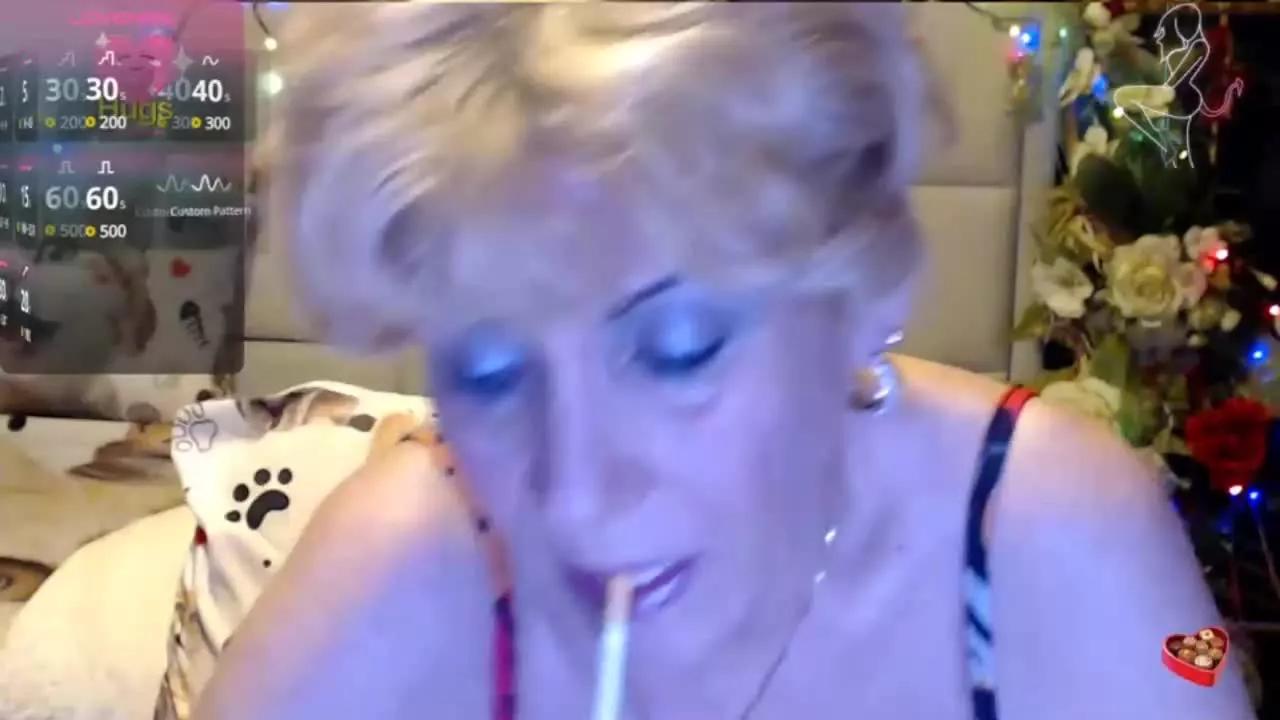 tendergranny on Streamray 