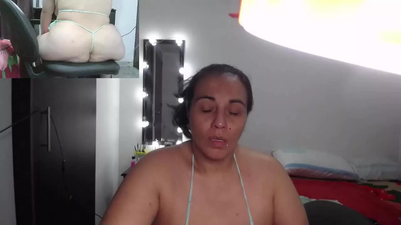 zoe_hot on Streamray 
