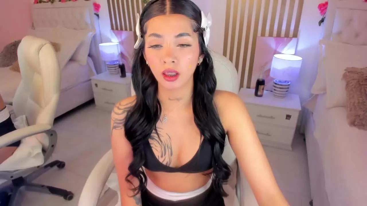 Zoe_Lovee on Streamray 