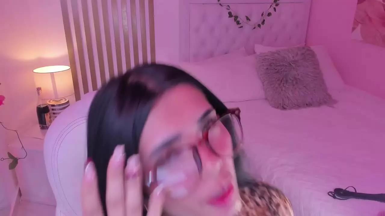 Zoe_Lovee on Streamray 