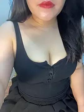 --Lyly-- on StripChat 
