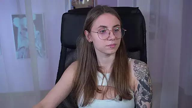 _AnnaStark_ on StripChat 