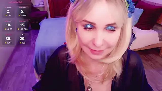_unique_cam_ on StripChat 