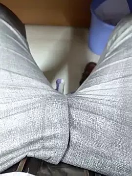 Freechat adicma123 on StripChat