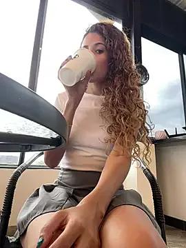 alana15 on StripChat 