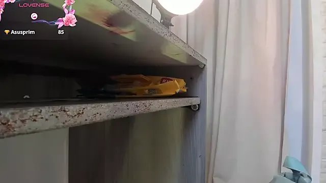 Freechat alice__tylor on StripChat