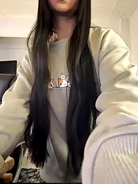 Group aly_golden_ on StripChat