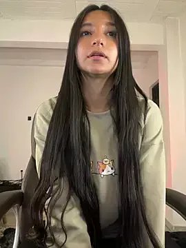 Group aly_golden_ on StripChat