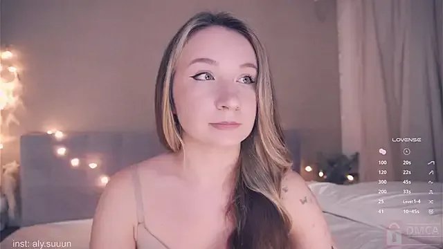 Offline alysuuun on StripChat