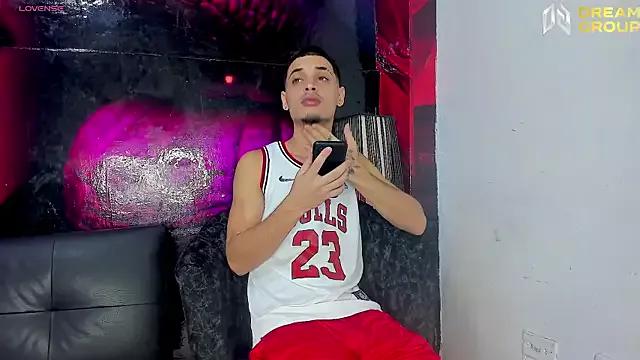 Private AmazingPartys on StripChat