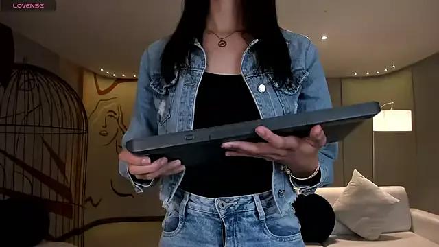 AnaisNin on StripChat 