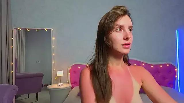 Ariana_Petite on StripChat 