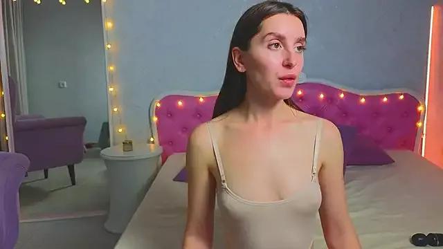 Ariana_Petite on StripChat 