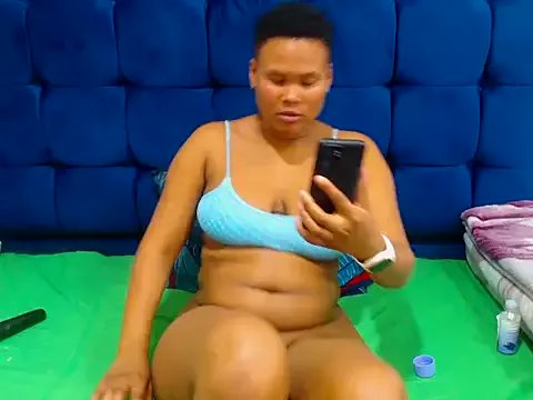 Offline AriesCake on StripChat